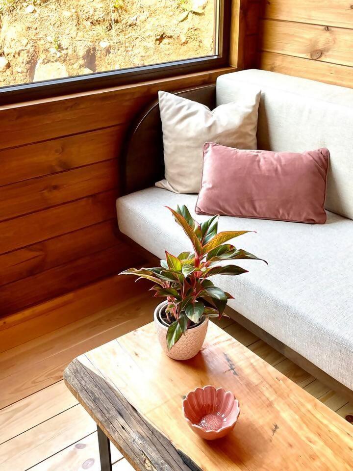 Mountain Eco Shelter 7 Ξενοδοχείο Φουνκάλ Εξωτερικό φωτογραφία